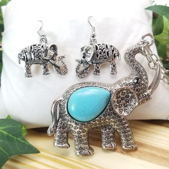 Silver Toned Elephant Necklace and Earring Set - Picture 1 of 2